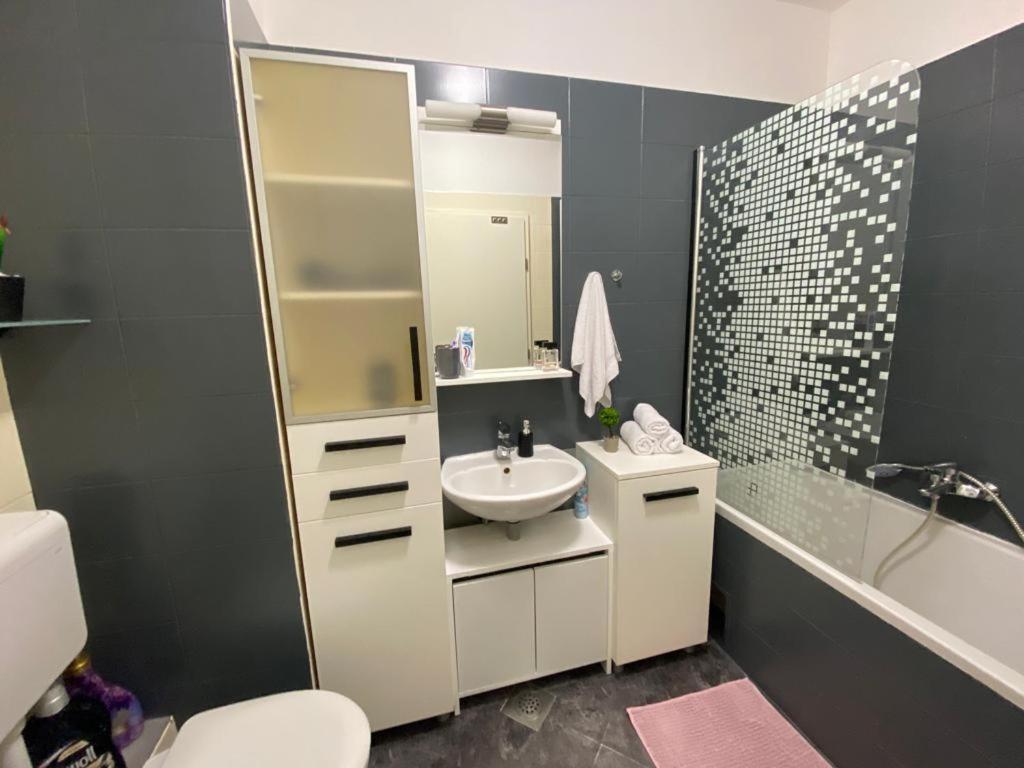 Affordable Apartments 8 Zagreb Bagian luar foto
